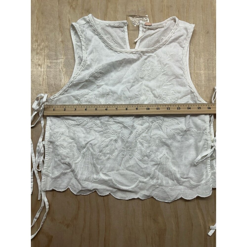 Free People White Faded Gardens Tank Size S Embroidered Floral Ties 2025 Scallop - Picture 3 of 7